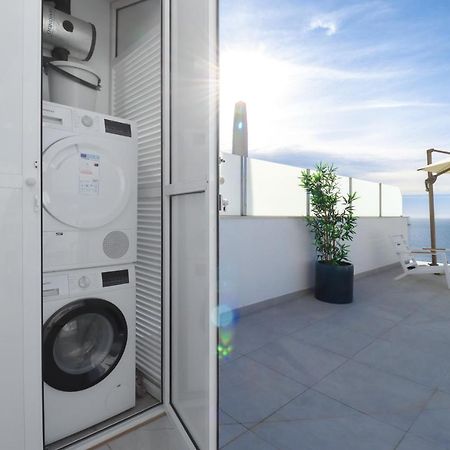 Bayview Hills, Luxury 2 Bedroom Apartment Малага Екстериор снимка