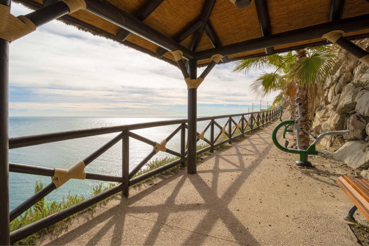 Bayview Hills, Luxury 2 Bedroom Apartment Малага Екстериор снимка